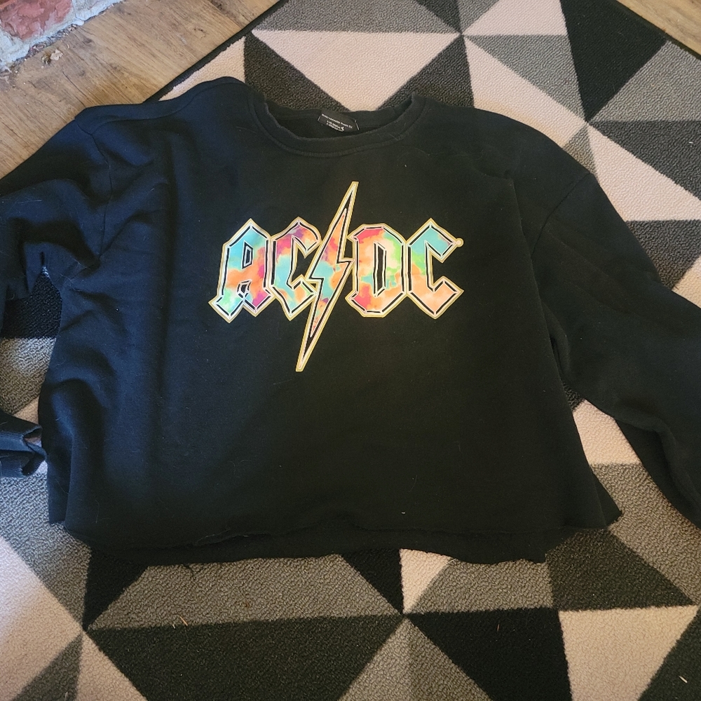 Crop sweater